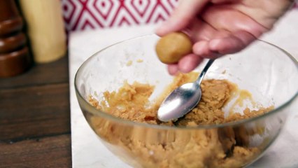 3-Ingredient Peanut Butter Cookies You Need To Try