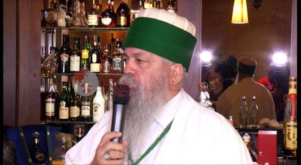 Kryegjyshi i bektashinjëve shtron iftar, thirrje për më shumë dashuri e harmoni - Ora News-