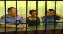 Braktiset nga familjarët në sallën e gjyqit, Sokol Mjacaj pranon vrasjen e turistëve- Ora News