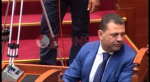 Doshi i rikthehet Kuvendit 4 muaj pas arrestimit, merr pjesë në seancë-Ora News