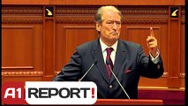 A1 Report - Berisha ngre në këmbë deputetët  mbajnë heshtje për Srebrenicën