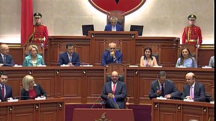 Fjalimi në parlament. Shulz: Jeni shembull për bashkëpunimin rajonal