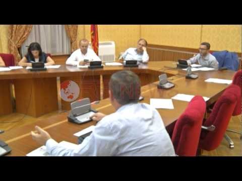 Mungesa e energjisë, opozita shpreh shqetësim; Qeveria: Raste të veçuara - Ora News-