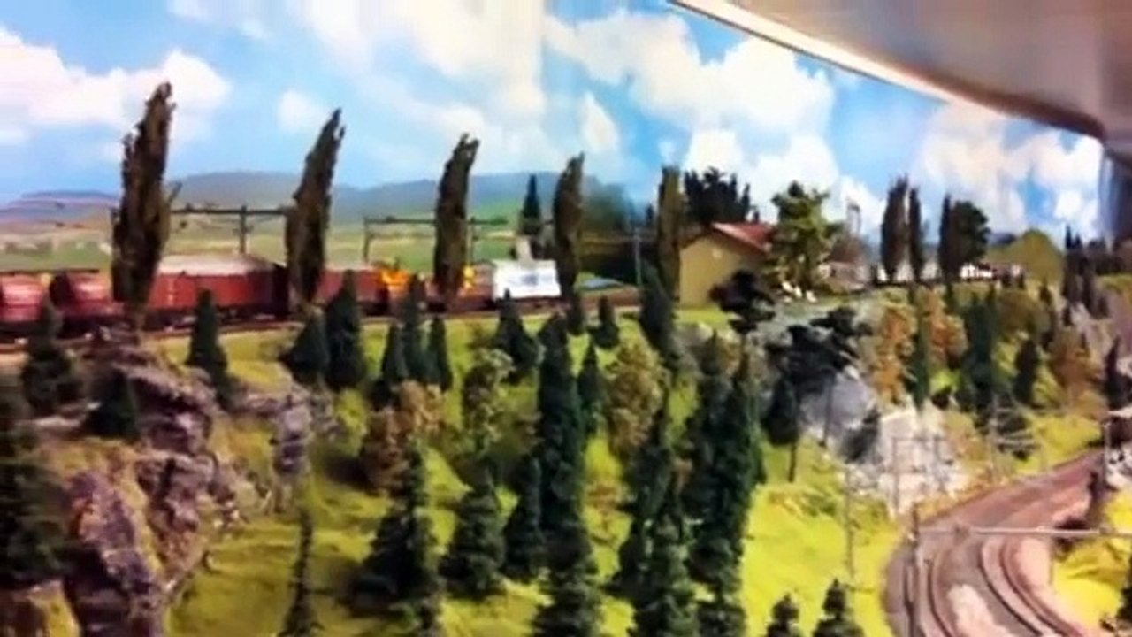 Modelleisenbahn am Bach - Fahrbetrieb - Winterthur