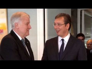 Vuçiç: Falë Shqipërisë, nuk cënohen marrëdhëniet me Kosovën - Ora News- Lajmi i fundit-