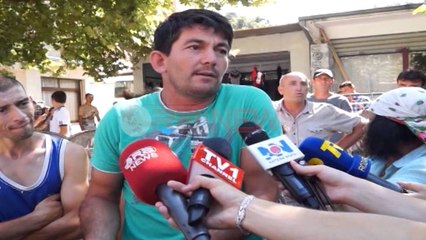 Shkodër, Përplasje në aksionin për largimin e tregtarëve të duhanit - Ora News-