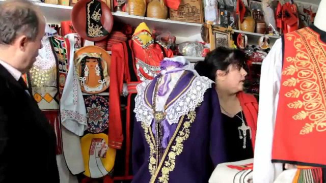 Kostume Popullore Origjinale Shqiptare nga Leke Pecnikaj