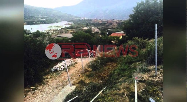 Aksident në Tepelenë, një i vdekur dhe dy të plagosur - Ora News- Lajmi i fundit-