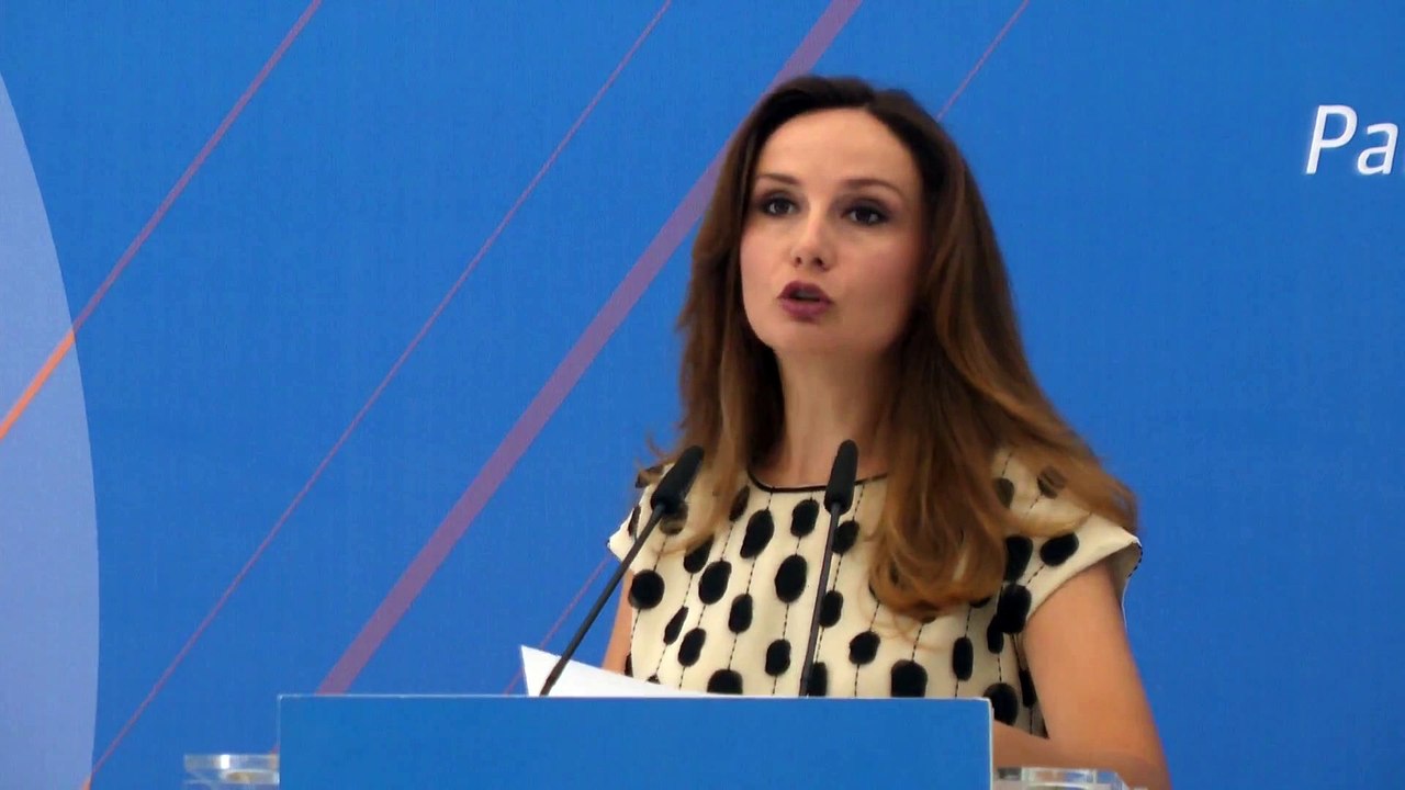 A1 Report - Tabaku: Akti normativ thellon krizën   Zgjidhja e ekonomisë vetëm PD