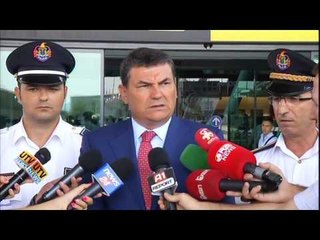 Emigrimi i shqiptarëve. Policia shton kontrollet në porte dhe aeroporte