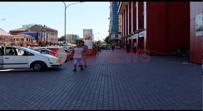 Shkodër, sherri për një pasagjer, plagoset me thikë shoferi i furgonit- Ora News- Lajmi i fundit-