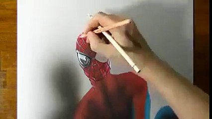 Acayip Gerçekçi Örümcek Adam Çizmek