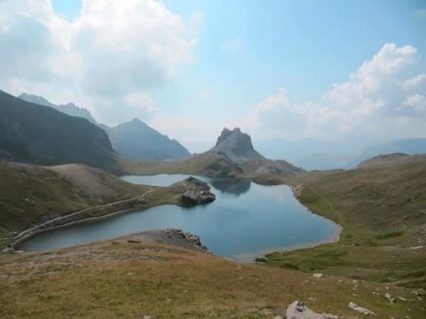 Randonnée aux lacs de Roburent par le lac de l'Orrenaye