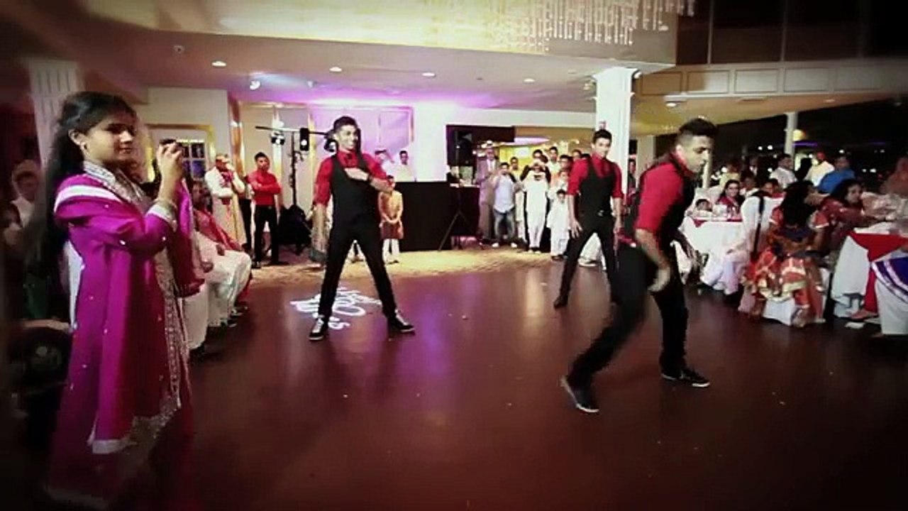 Best Mehndi Dance 2012