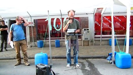 La paresse. Le système dans lequel je vis me permet, pour combien de temps encore, de vivre à mon rythme. 793