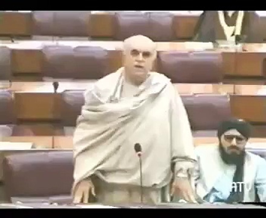 میں اس پاکستان کو قطعاً، کسی قیمت پر، زندہ باد نہیں کہوں گا- محمود خان اچکزئی