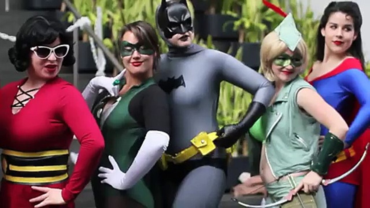 WonderCon 2011  Lady Green Lantern Cosplay