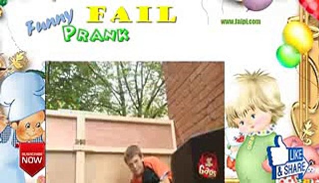 Funny Ball Busts Window MZICU7zCUDw