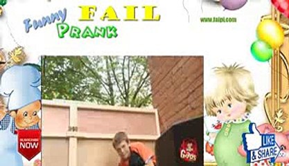 Funny Ball Busts Window MZICU7zCUDw