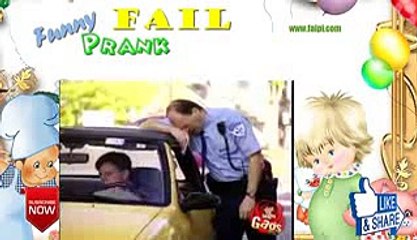 Funny Cop caught sleeping on the job!  6N7FPwoDcc