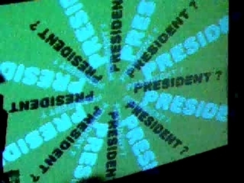 Dedicace à 'president' en soirée