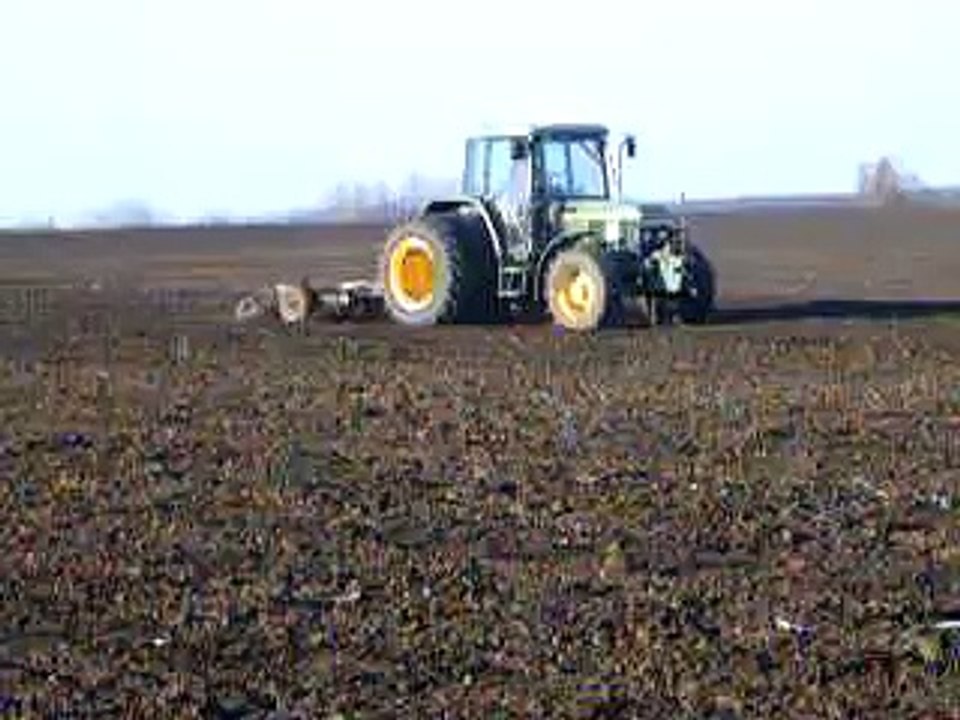 John Deere 6110 SE traktor 3,6m-es kombinátorral