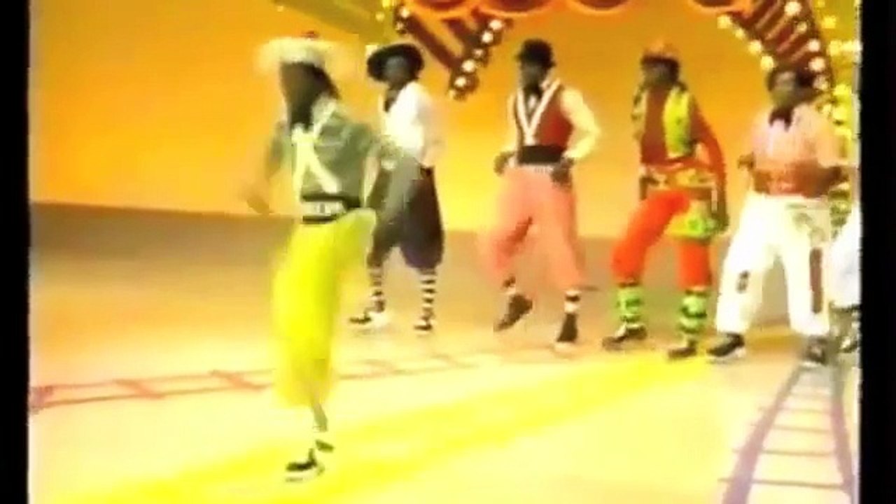 Lockers and Electric Boogaloo on soul train 25th anniversary show 1995