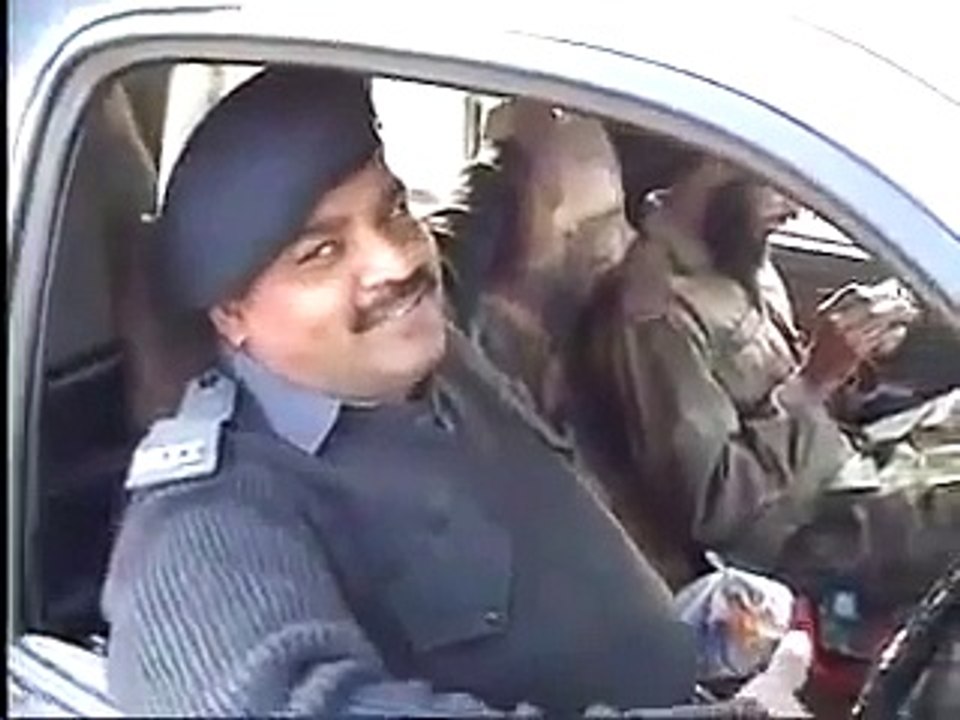 Excellent Chitrol of Punjab Police By Pak Army While Giving Them Training