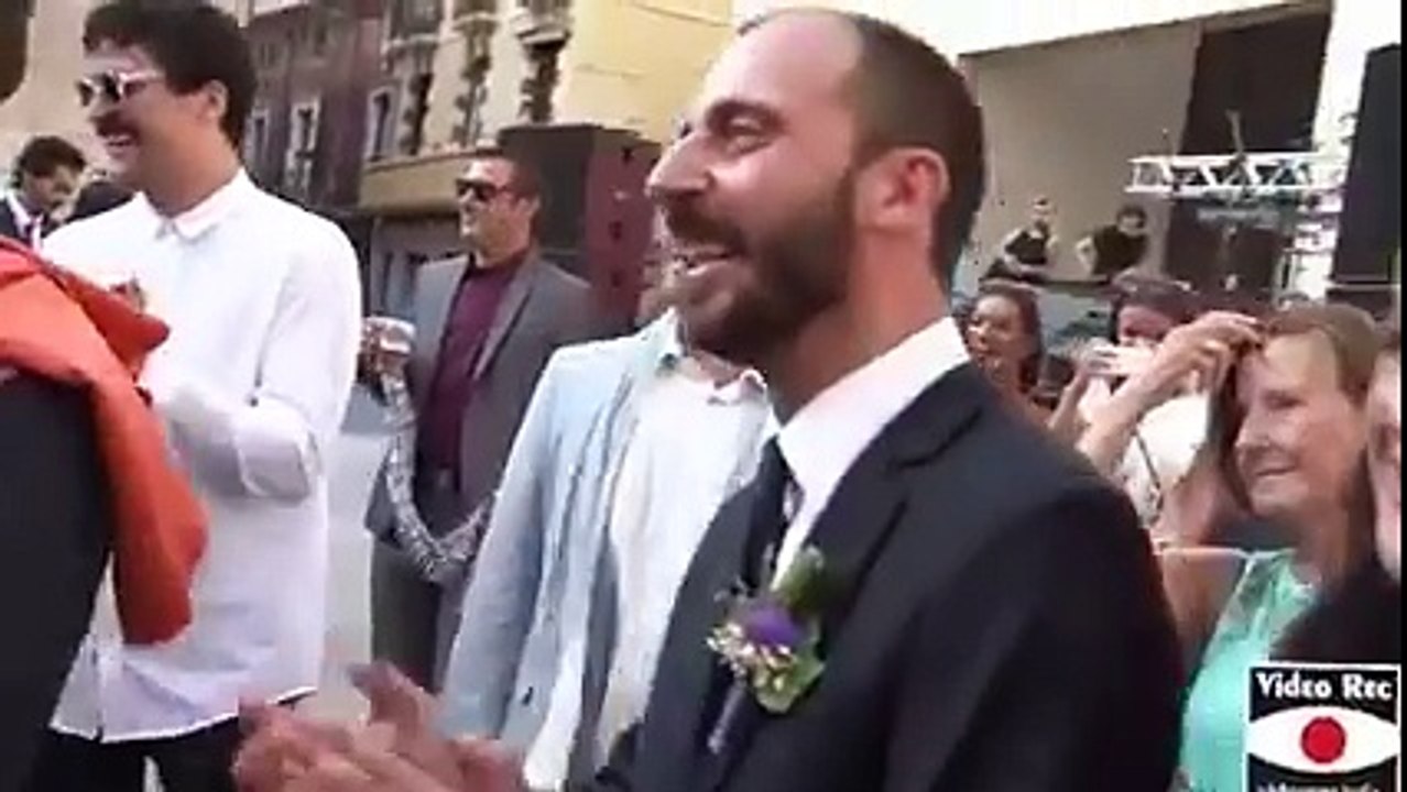 Italian Bride dancing on a bollywood song