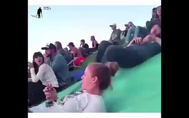 cool bir şekilde flört etmeye calişan abimiz.