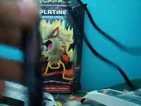 ouverture d'un stylo pokemon noir et blanc