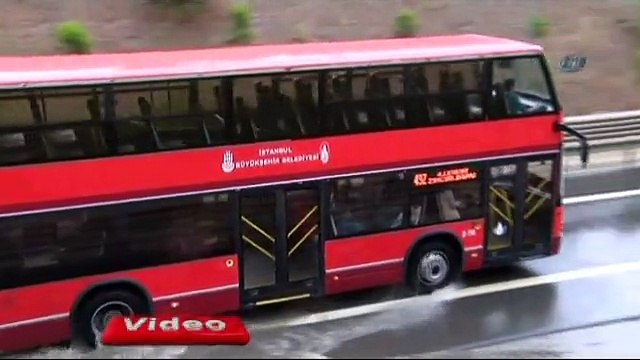 TEM Otoyolu Hasdal Kavşağını Su Bastı