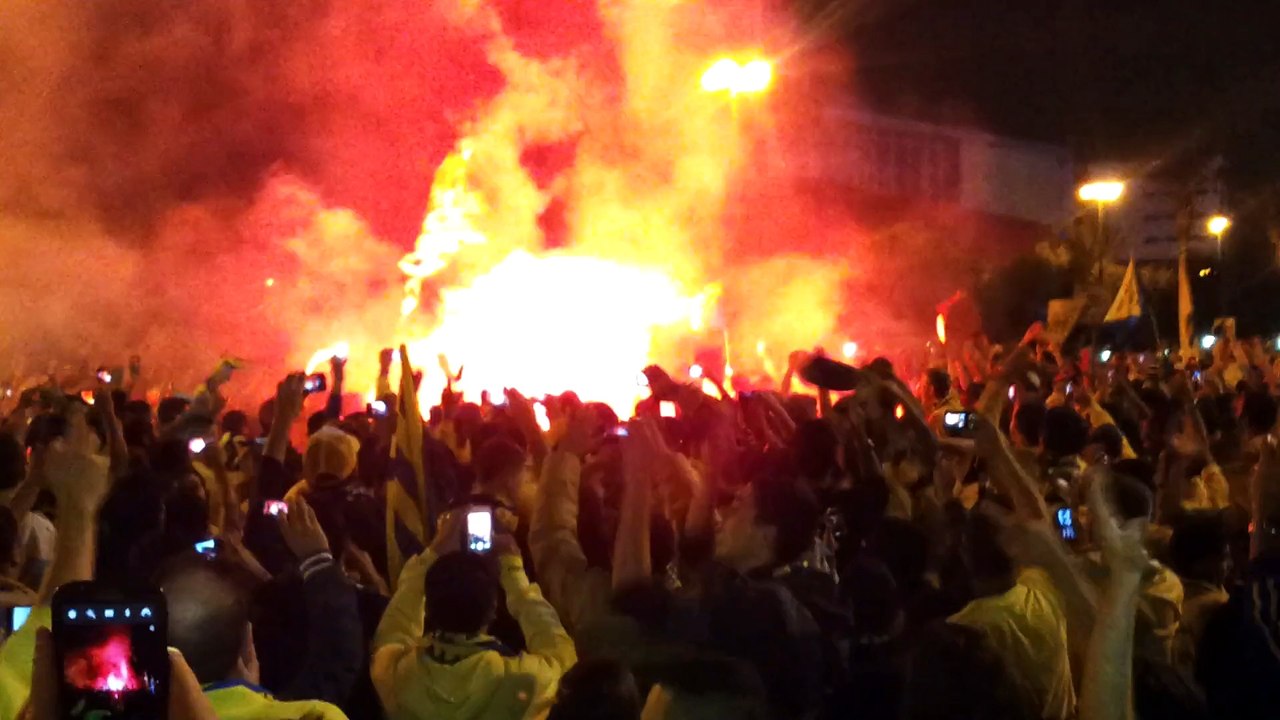 מכבי ת"א - חגיגות אליפות מחוץ לאיצטדיון רמת גן עונת 2012-13