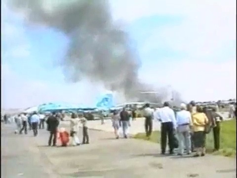 НЛО уничтожает Су-27/UFO vs Su-27 airplane