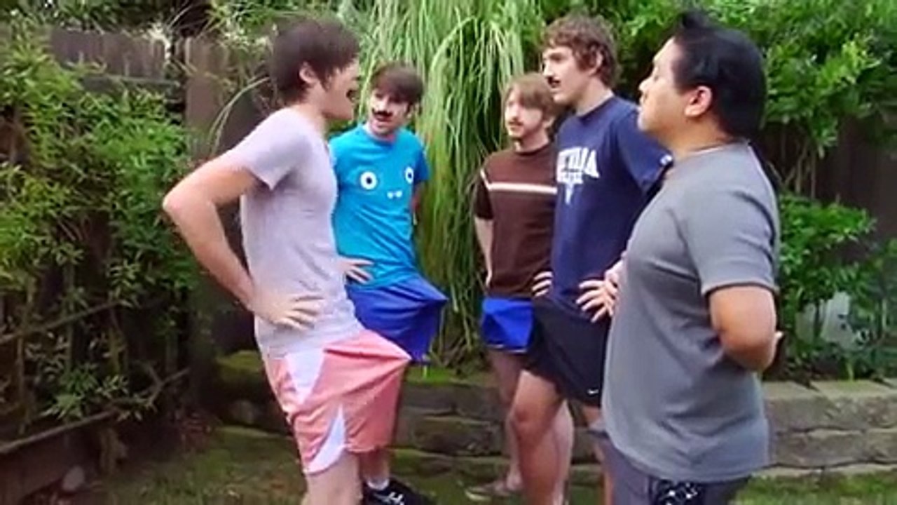 Smosh: 硬了怎麼辦? (HOW TO HIDE A B0NER IN PUBLIC! UNCENSORED) 中文字幕