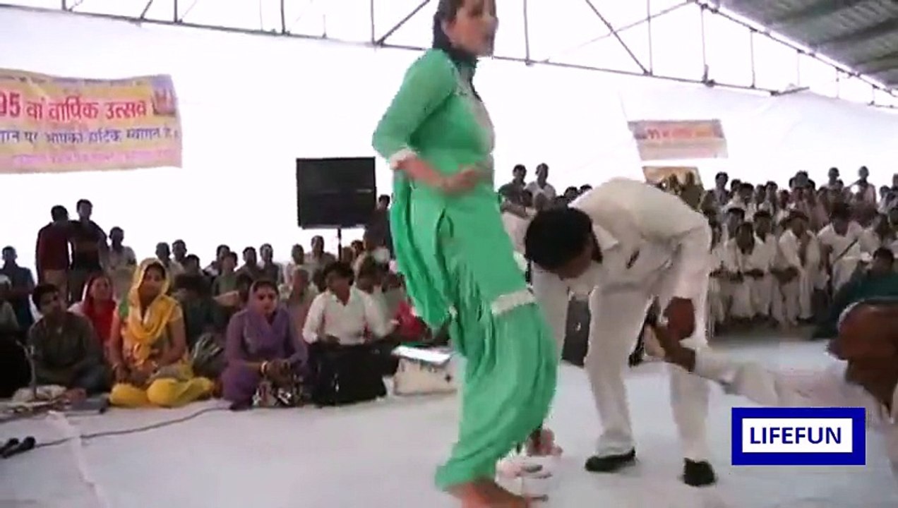 Open Air Mujra, Open Air Hot Mujra