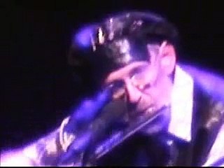 Van Der Graaf Generator - Undercover Man