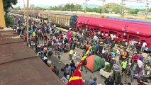 آلاف المهاجرين يتوجهون الى الاتحاد الاوروبي عبر مقدونيا وصربيا