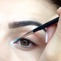 2 color winged Eyeliner tutorial- Must try yourself