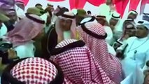 ما تعليقك ؟؟؟ | مشادة كلامية مع مواطن تتسبب بإقالة وزير الصحة السعودي أحمد الخطيب