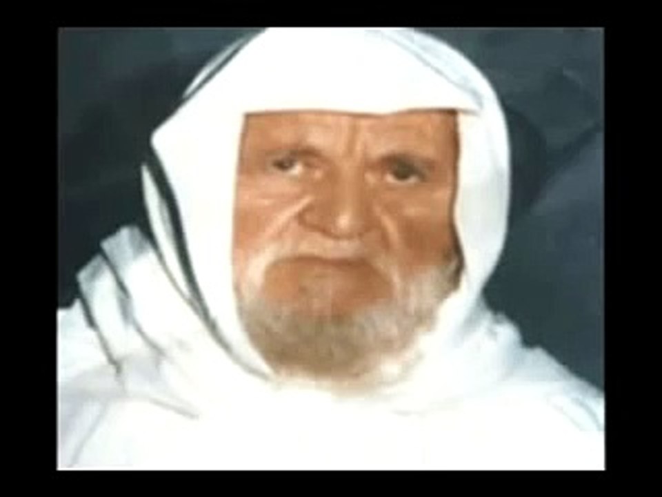 الشيخ الالباني يصلي ويعلم الصلاة كما صلى النبي
