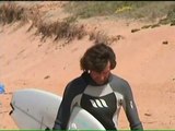 Derek Hynd/Surfing fin-less surfboard