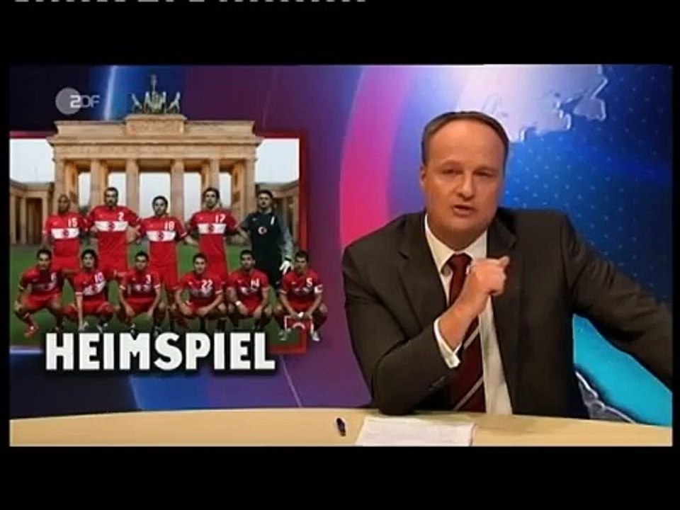 heute-show - Fußballexperte Olaf Schubert - 08.11.10