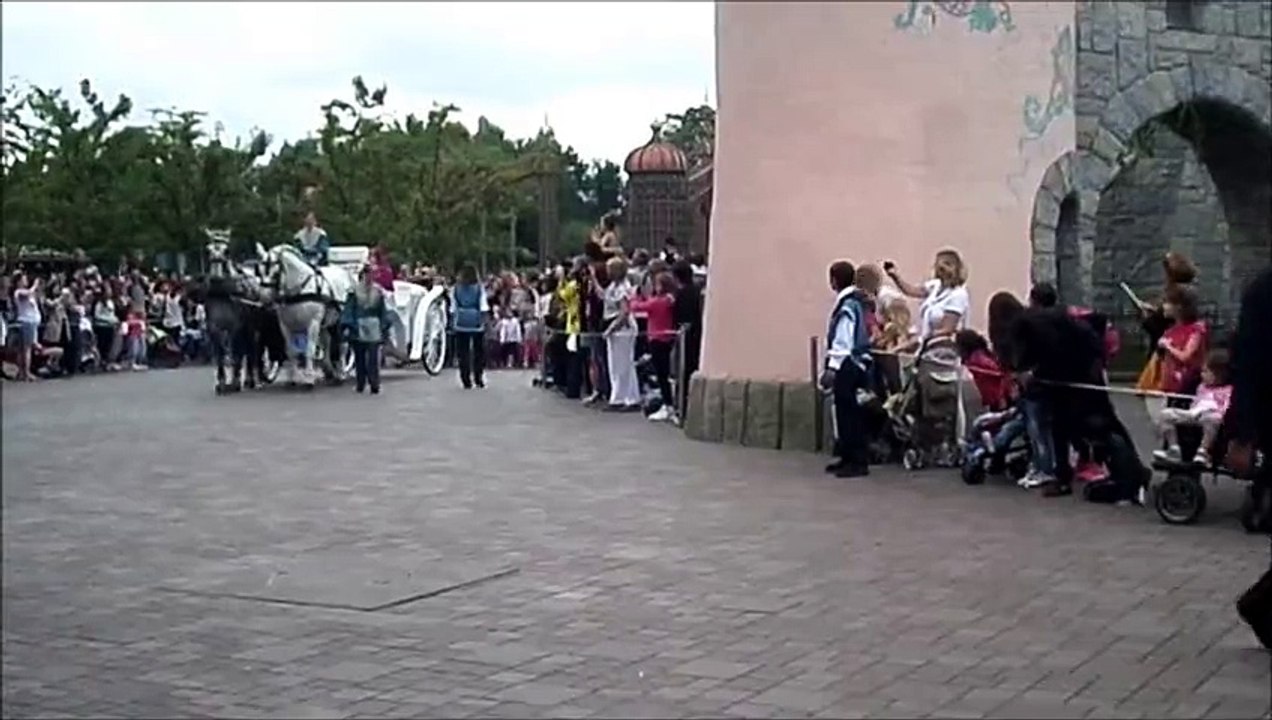 Jeudi 20 Août 2015 à Disneyland Paris  La Reine des Neiges  Elsa et Anna