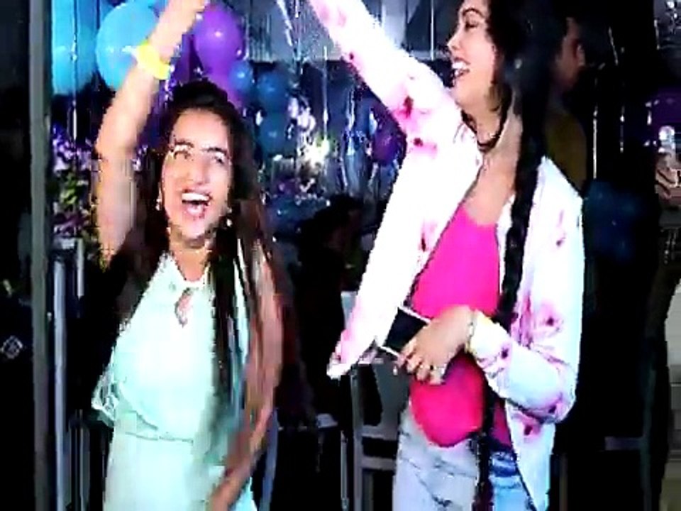 Saath Nibhana Saathiya Fame Devoleena aka Gopi Birthday Bash