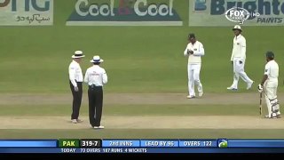 Kumar Sangakkara bowling Against pakistan