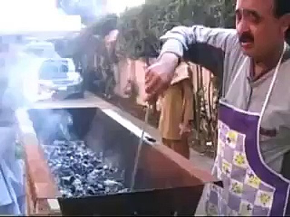 Pakistan_ How to Make Paan by my Aunts & Uncles