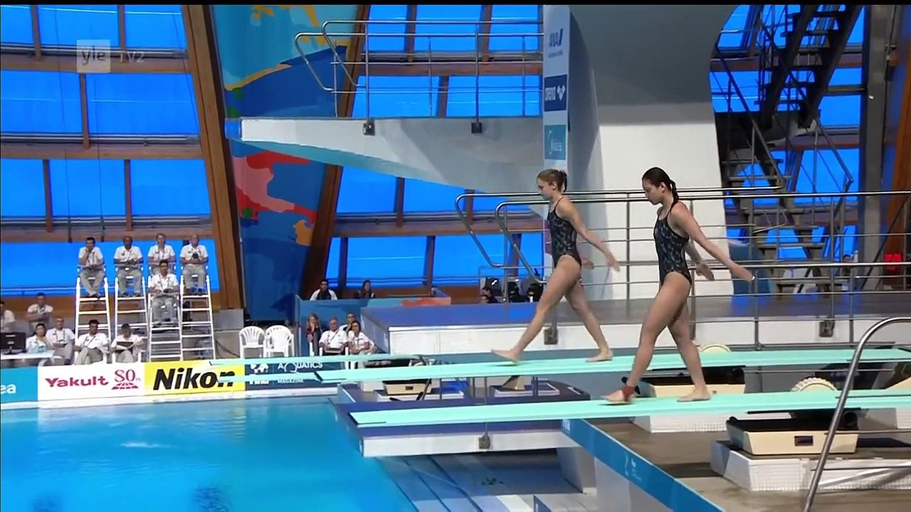 Kazan2015 Samantha Mills & Esther Qin (3m synchro prelim)