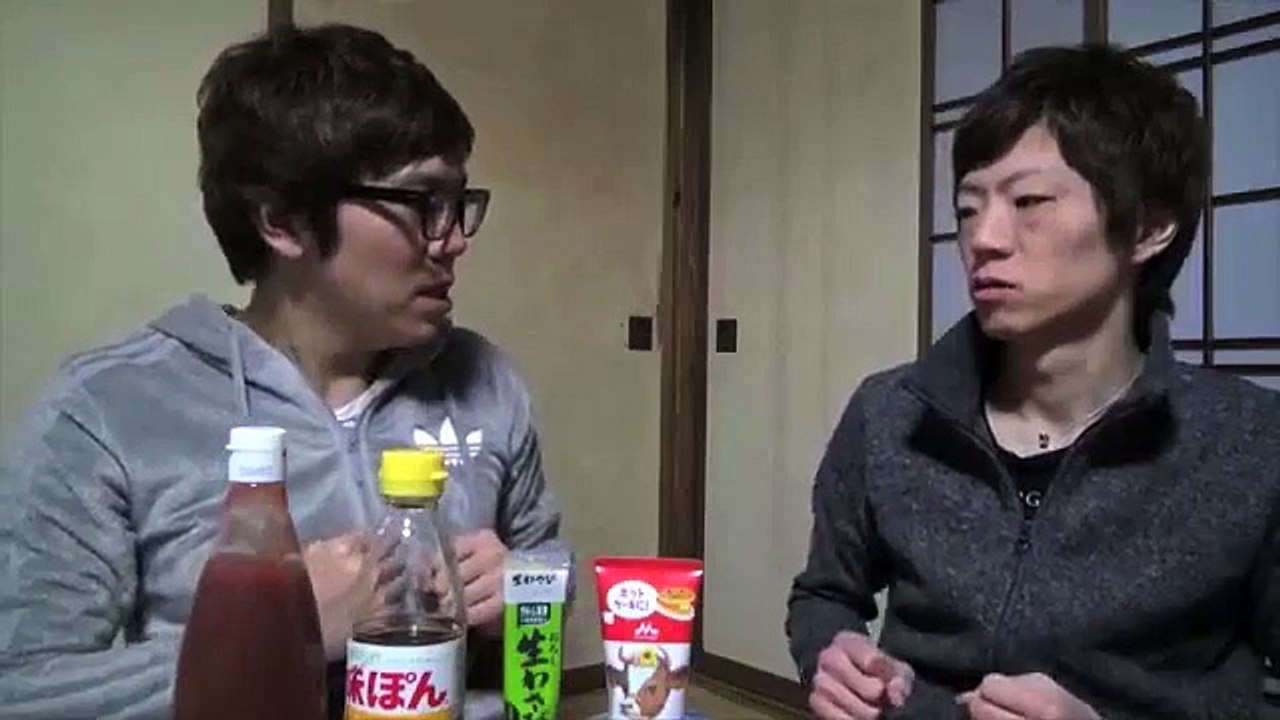 ヒカキンとセイキンが実家にあるものはいてみた【空耳字幕】