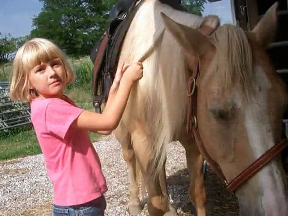 Girls and Horses by Templeton Thompson video by ChristianCowgirl